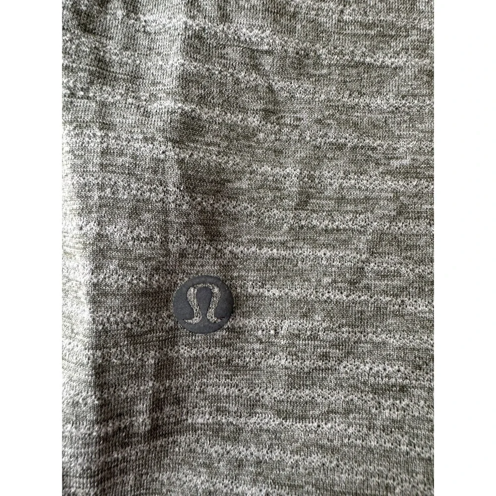 Lululemon Metal Vent Tech Performance Shirt Striped Top U3 Gray Ombre Men's Sz L